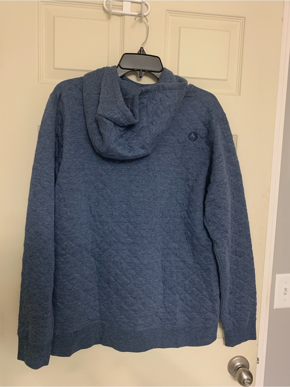 Marmot Men's Quilted Blue Pullover Hoodie with Drawstring - Picture 3 of 7